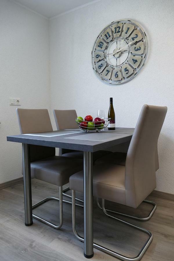 Ferienwohnung Brautrock ブライ エクステリア 写真
